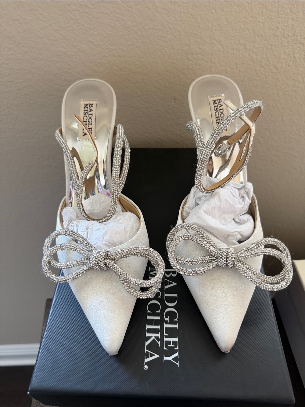 Badgley Mischka Ivory Pointed Toe Slingback Heels with Crystal Bow